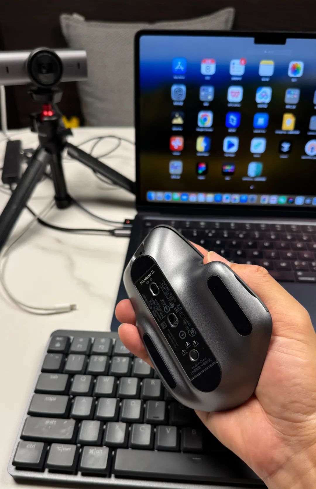 AI时代产品经理的涅槃：化繁为简的跨时代精进