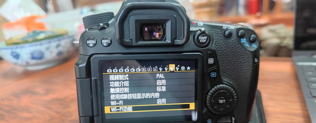 如何重置Canon EOS70D的WIFI