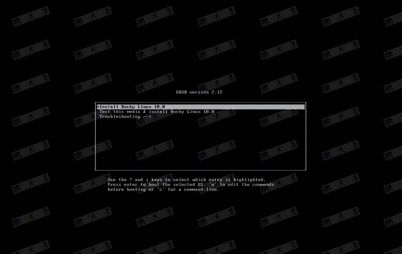VMware Workstation Pro 安装 Rocky Linux 10 全流程详解