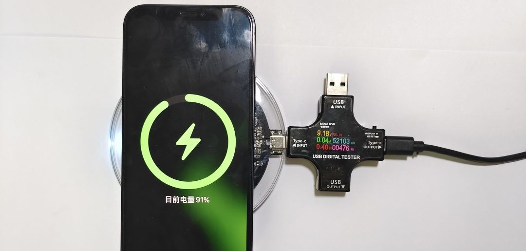 桌面充电神器，不用线也能充手机