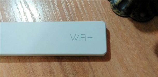 小巧轻便 随身安装 小米WiFi放大器 上网必备神器
