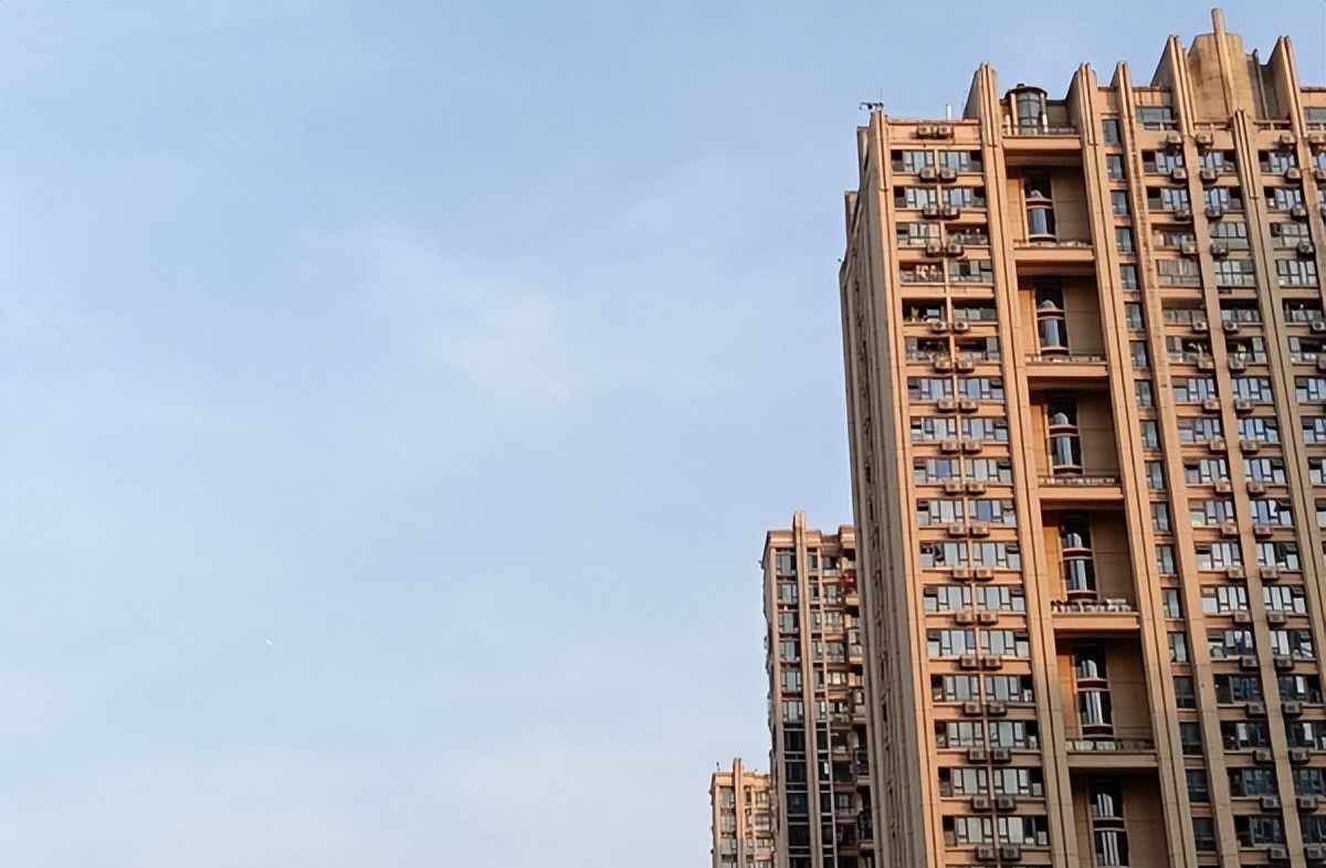 “硬”气十足：防水抗摔界的“扛把子”，OPPO A3活力版上手简评