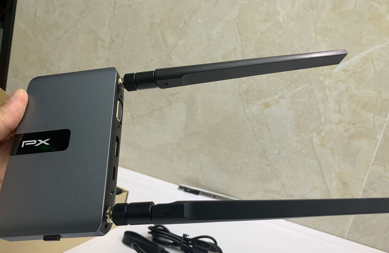 不用HDMI和VGA线，投影仪怎么无线连接电脑和手机