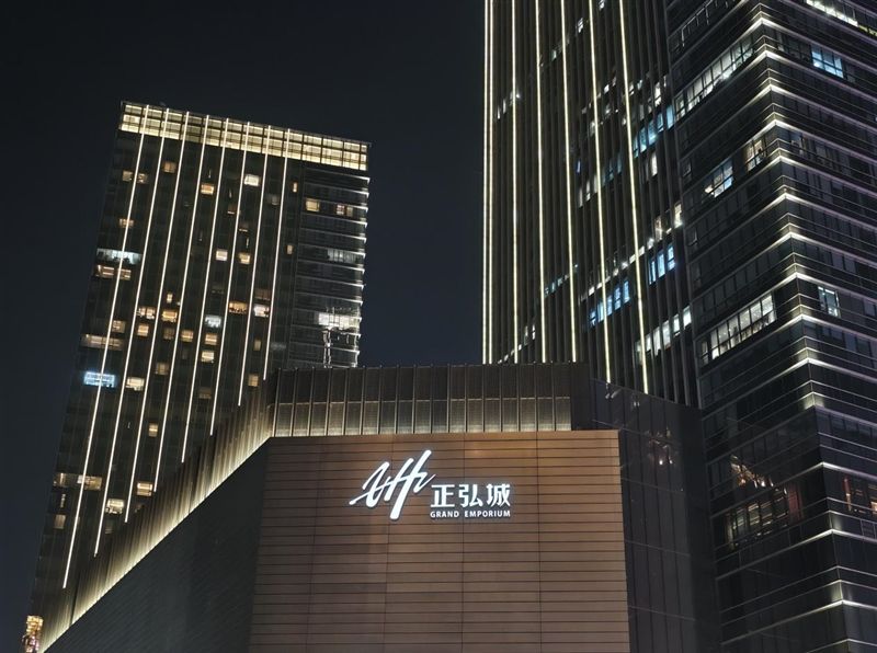 史上首款手机“大炮”！vivo X200 Ultra评测：自带外挂的全能V单