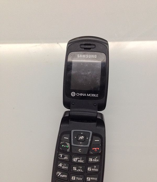 我左手一个诺基亚、右手摩托罗拉 — 纪念我的搞机史