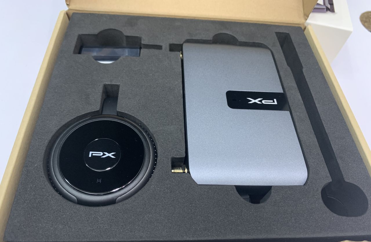 不用HDMI和VGA线，投影仪怎么无线连接电脑和手机