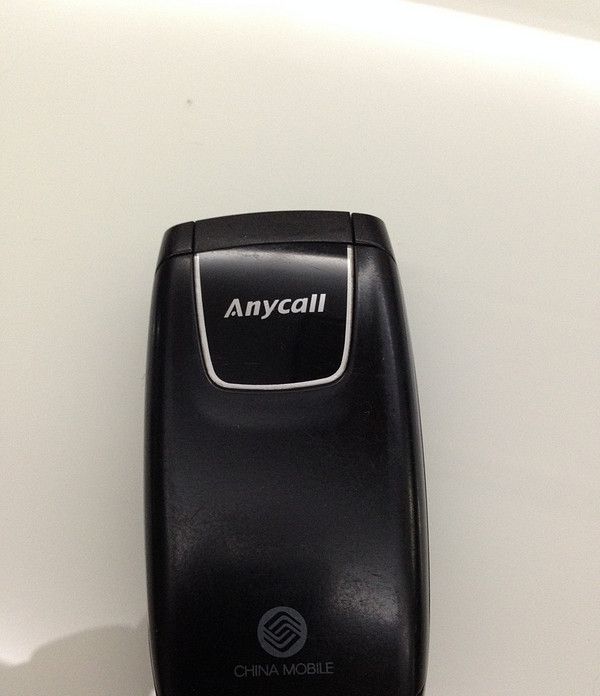 我左手一个诺基亚、右手摩托罗拉 — 纪念我的搞机史