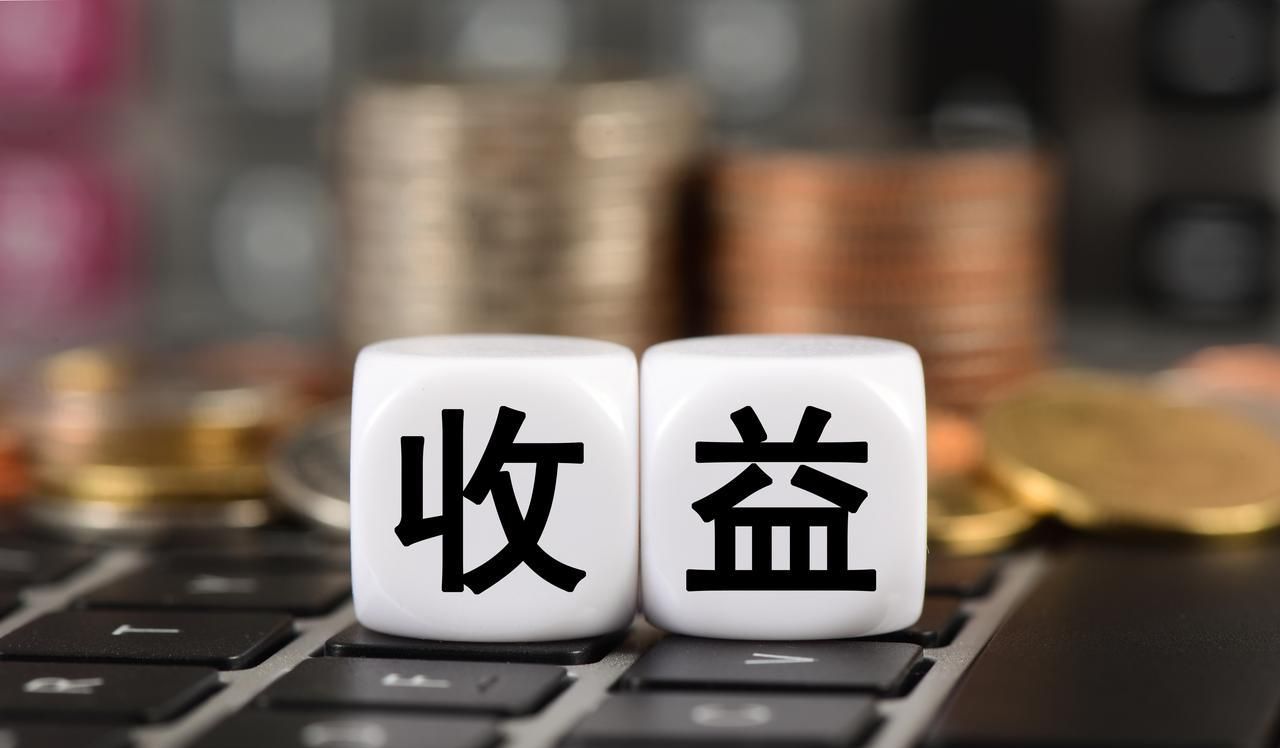 服装实体店：2025年，焦虑中的机会，怎么抓才稳？