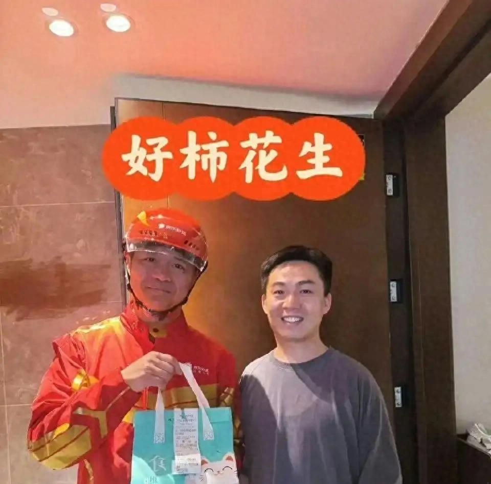 淘宝闪购上线即发无门槛券！0.1元喝奶茶，外卖三国杀变四国大战 - 宋马