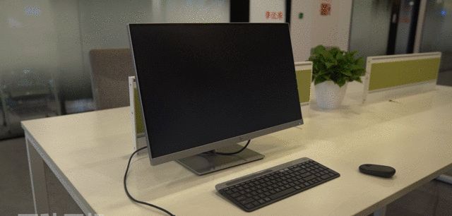 阿里云越来越“硬”了！全球首发手掌大小云电脑、骑“驴”杀入机器人赛道