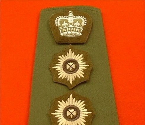 英国陆军军衔标志详解