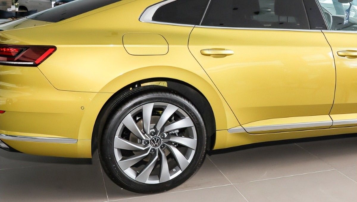 20多万哪辆车帅？大众CC帅出天际，实车超详细介绍