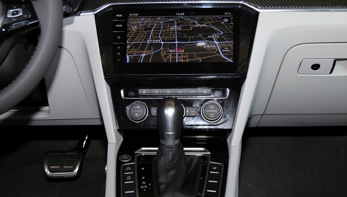 20多万哪辆车帅？大众CC帅出天际，实车超详细介绍