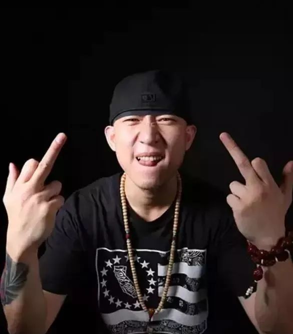 一群坏孩子和怪孩子聚在一起，居然做出了全中国最硬派的厂牌？