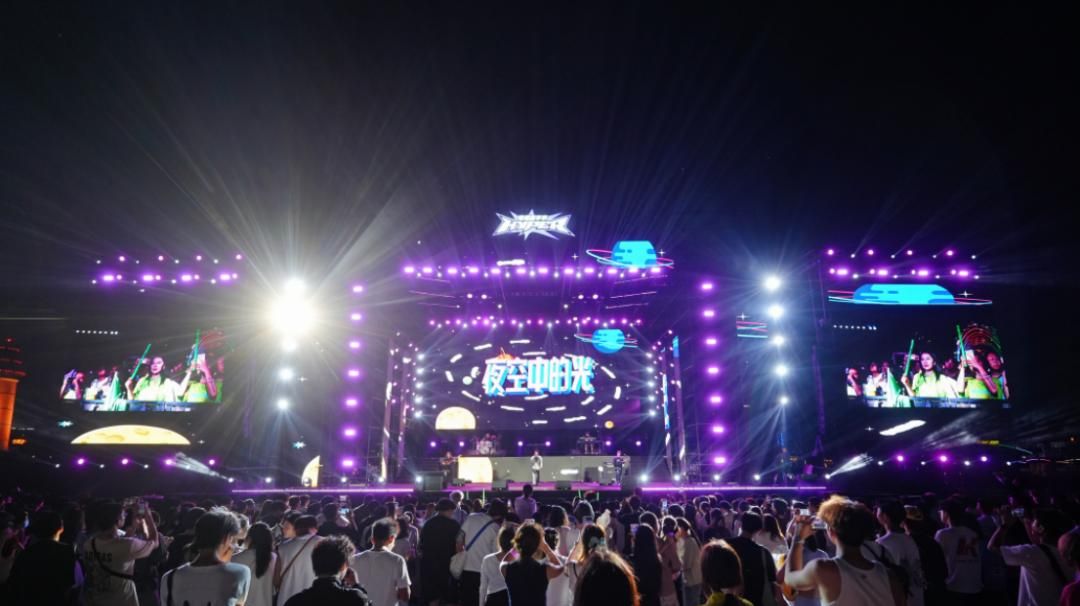 虎牙不再“单纯”：带货道具、探索AI应用，它究竟藏着啥大招？