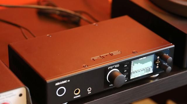 现代专业的主播直播套装,都需要哪些设备?因人而异?