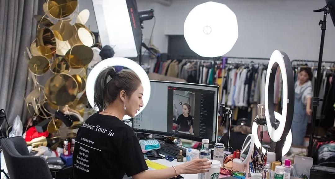 大神们在抖音是怎么不做广告，不直播带货赚钱的？ - 宋马