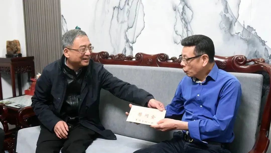 比心！