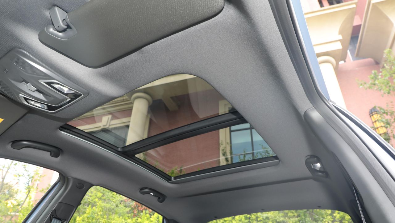 新车 | 增逸彩蓝车色/电动尾翼，新款长安逸动亮相，现款8.39万元起