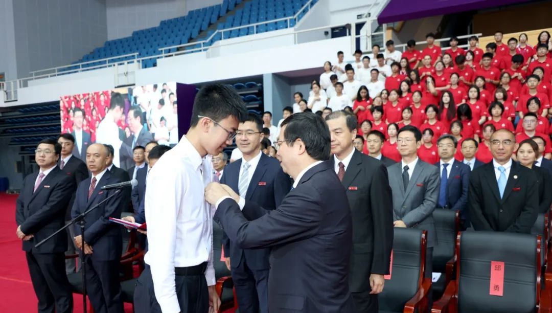 清华“五字班”，开学！