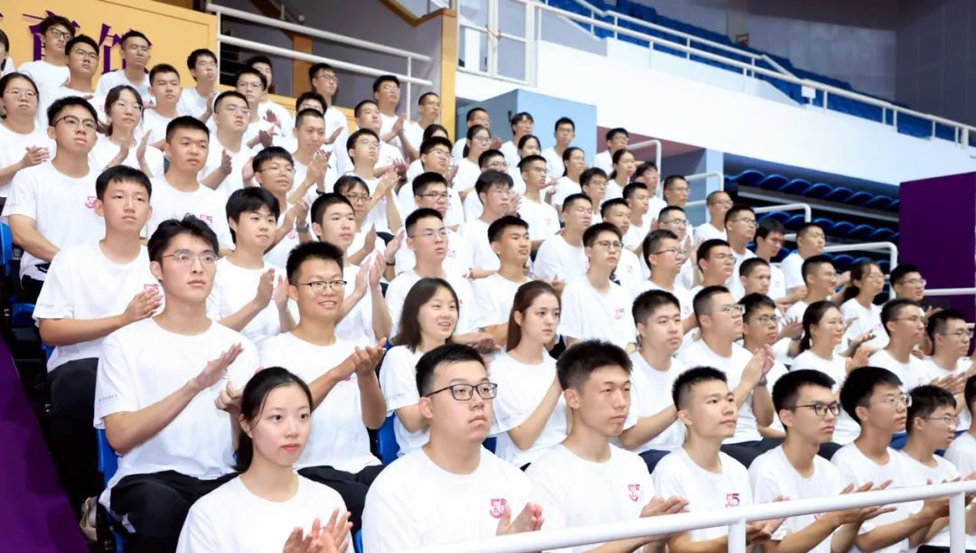 清华“五字班”，开学！