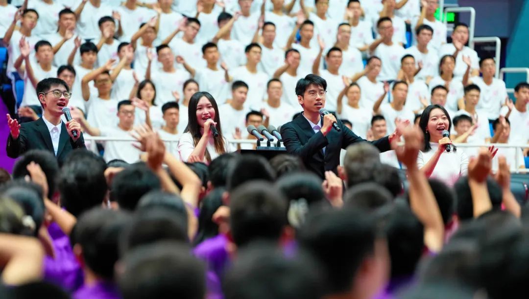 清华“五字班”，开学！