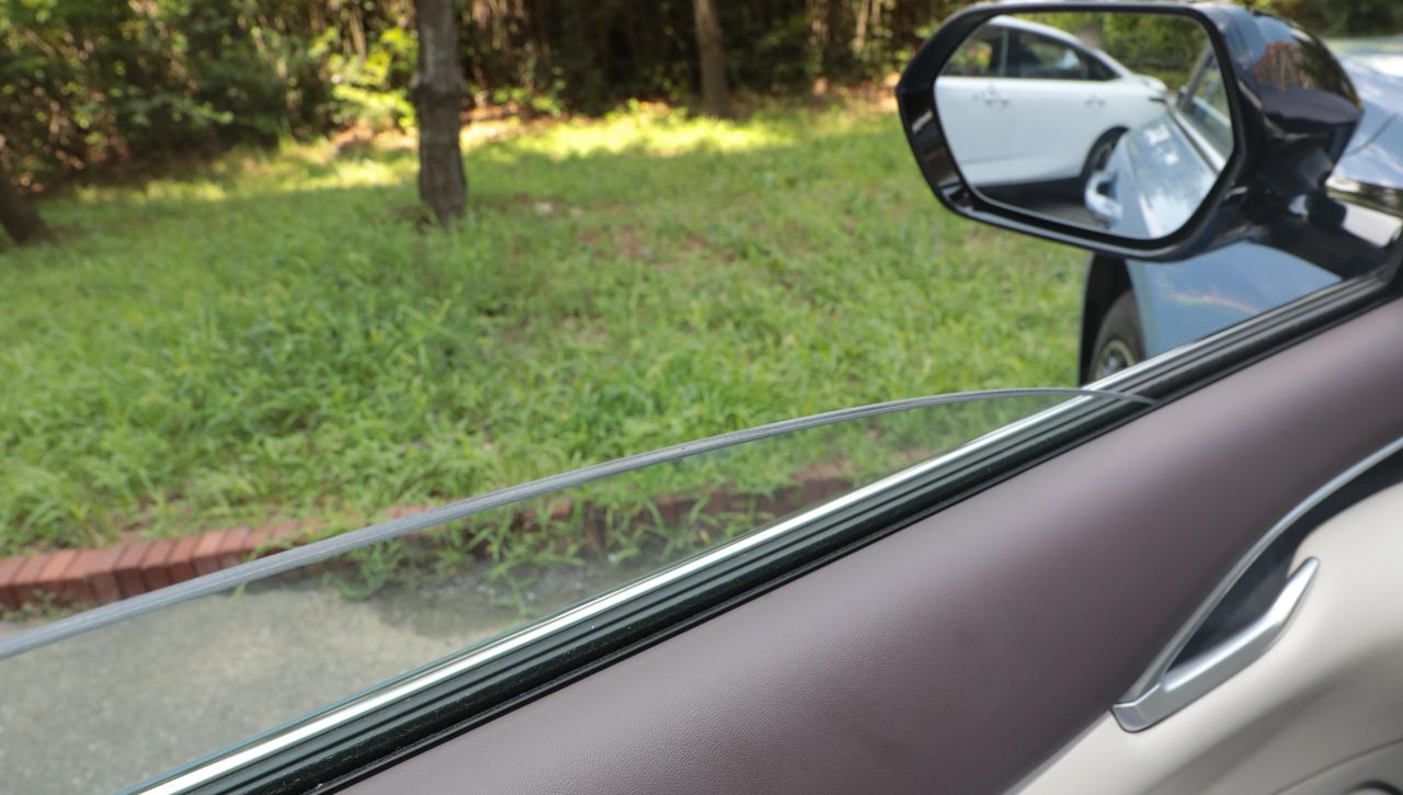 新车 | 增逸彩蓝车色/电动尾翼，新款长安逸动亮相，现款8.39万元起