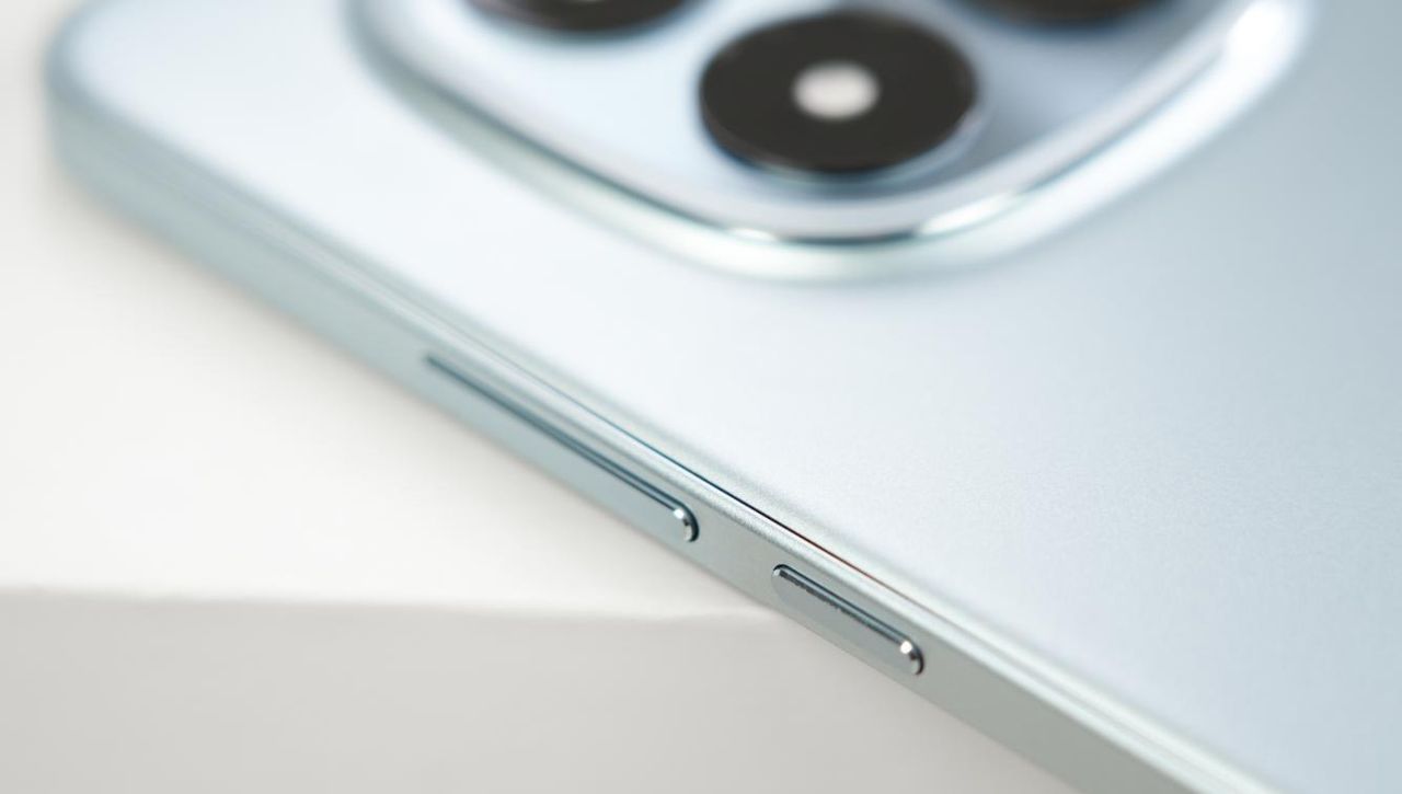 红米REDMI Note 15 Pro+评测:实用主义的终极践行