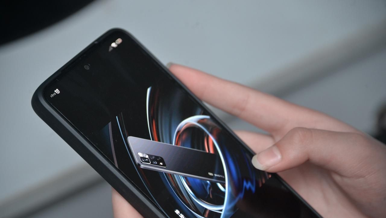 手机卡顿怎么办？提速技巧实测有效