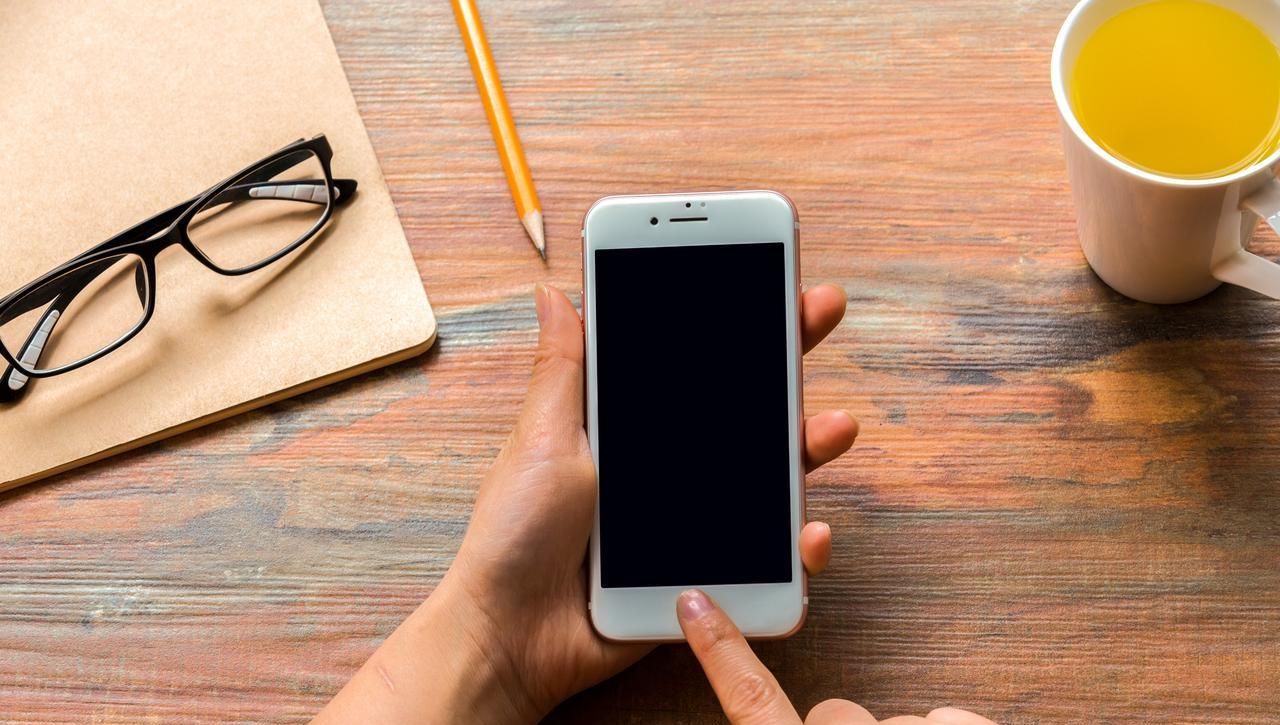 手机卡顿怎么办？提速技巧实测有效