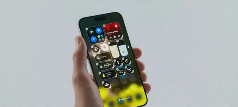 iOS 18 融合 GPT-4o,苹果重新定义 AI ,你的iPhone喜提史诗级更新!