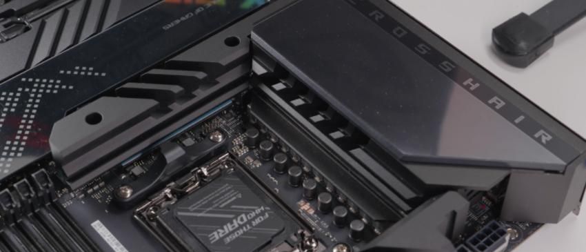 华硕rog crosshair x670e hero测评：强劲动力，发烧友级别的功能