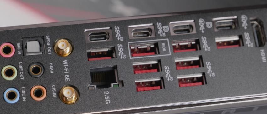 华硕rog crosshair x670e hero测评：强劲动力，发烧友级别的功能