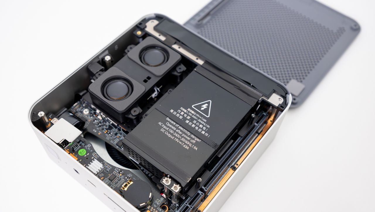 性能全面，游戏畅享！零刻GTI12Ultra迷你主机+EX显卡扩展坞