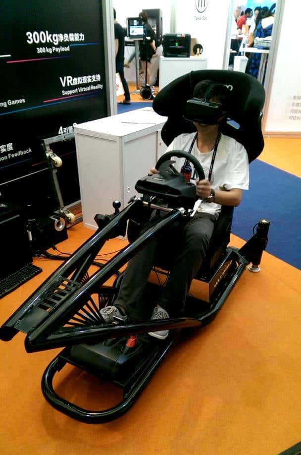 赛车模拟器，VR的唯一选择？