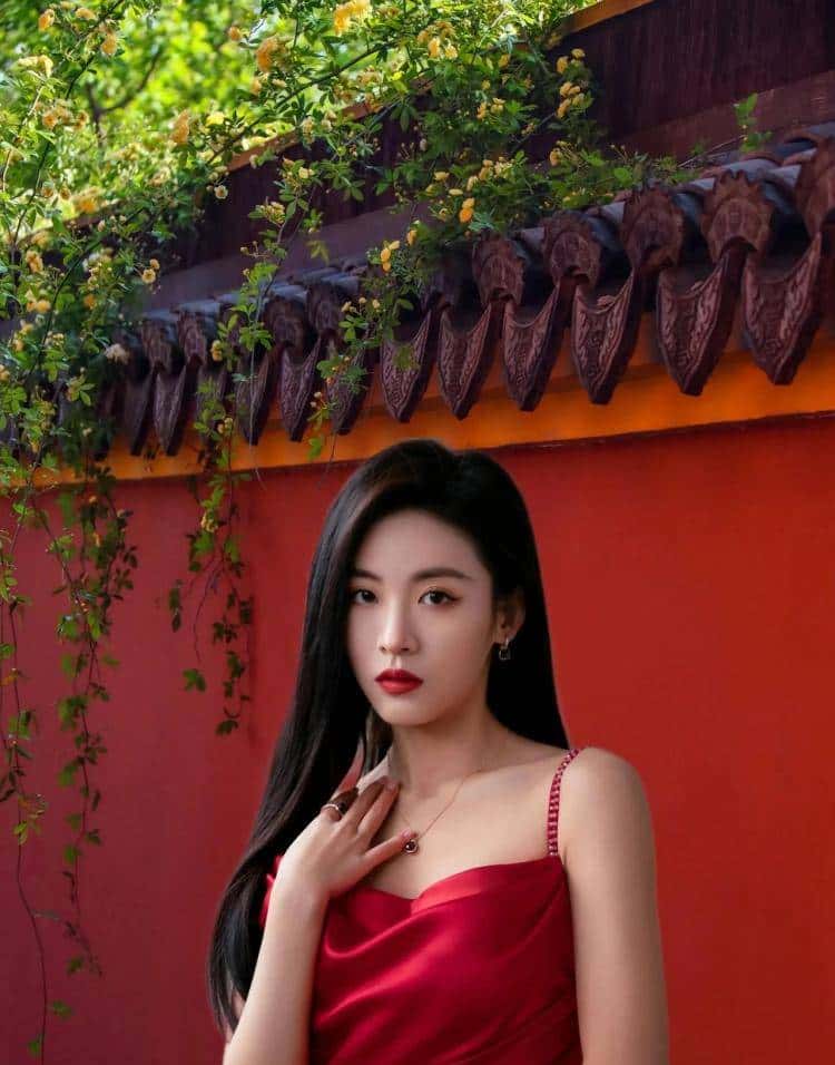 一朝清风得梦据，挖呀挖呀种花去