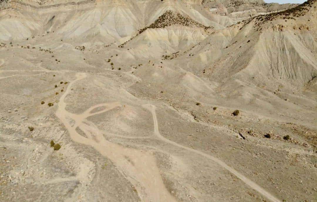 量子材料亦隐形