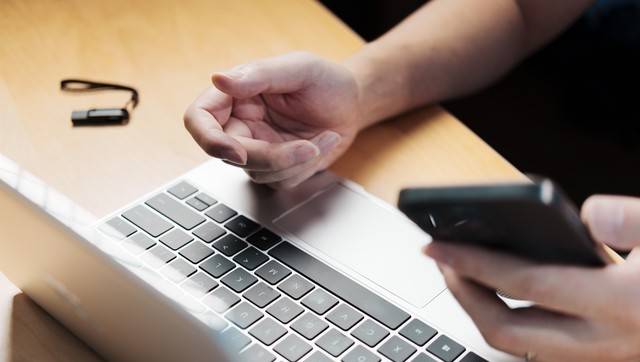 Excel 中一个为所有选中的单元格同时输入一样的内容或公式的操作