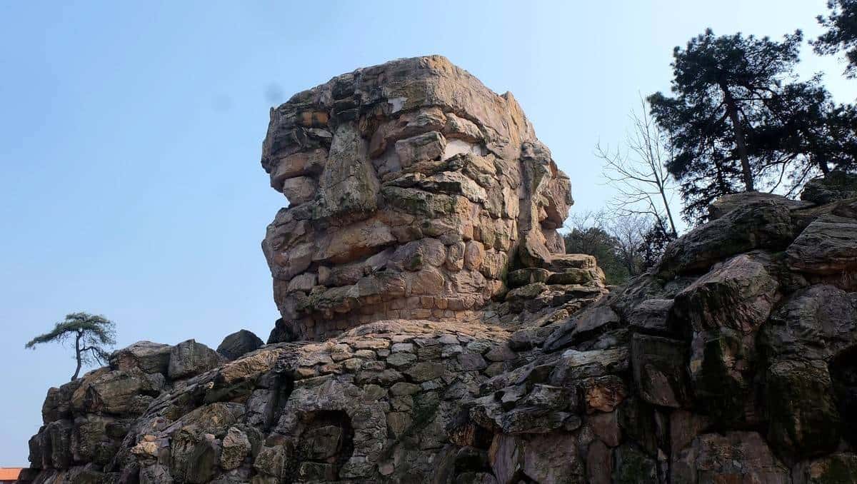 四年级语文上册第12课《盘古开天地》配套同步习题，巩固所学