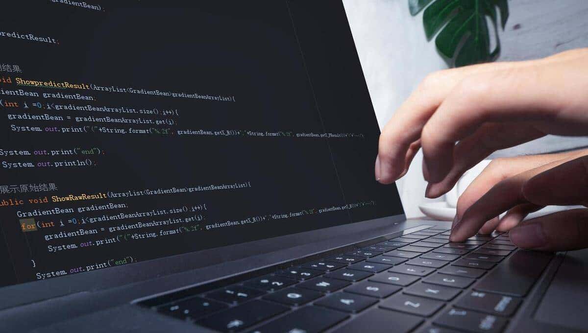 #Python新征程2# 透过源代码看网站