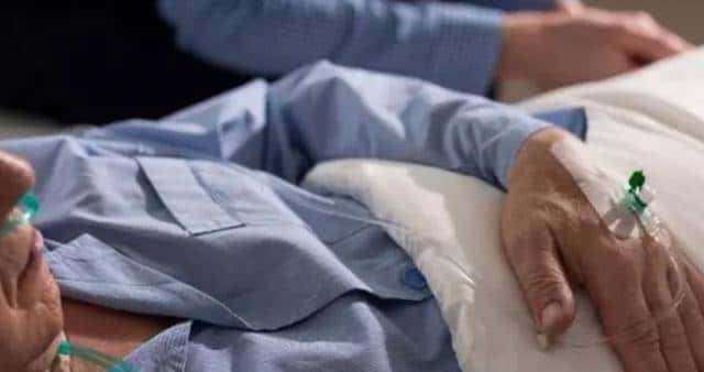 原来土葬比火葬更可怕，人死后埋入地下一个月，尸体会发生什么？