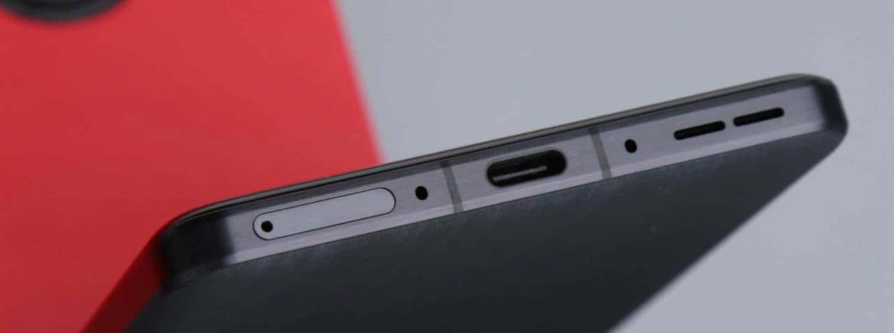 友商承让了，一加13评测：4499元起的骁龙8至尊版+2K屏+潜望长焦