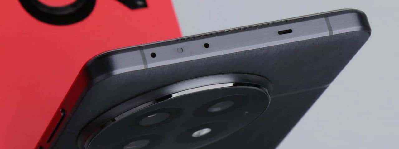 友商承让了，一加13评测：4499元起的骁龙8至尊版+2K屏+潜望长焦