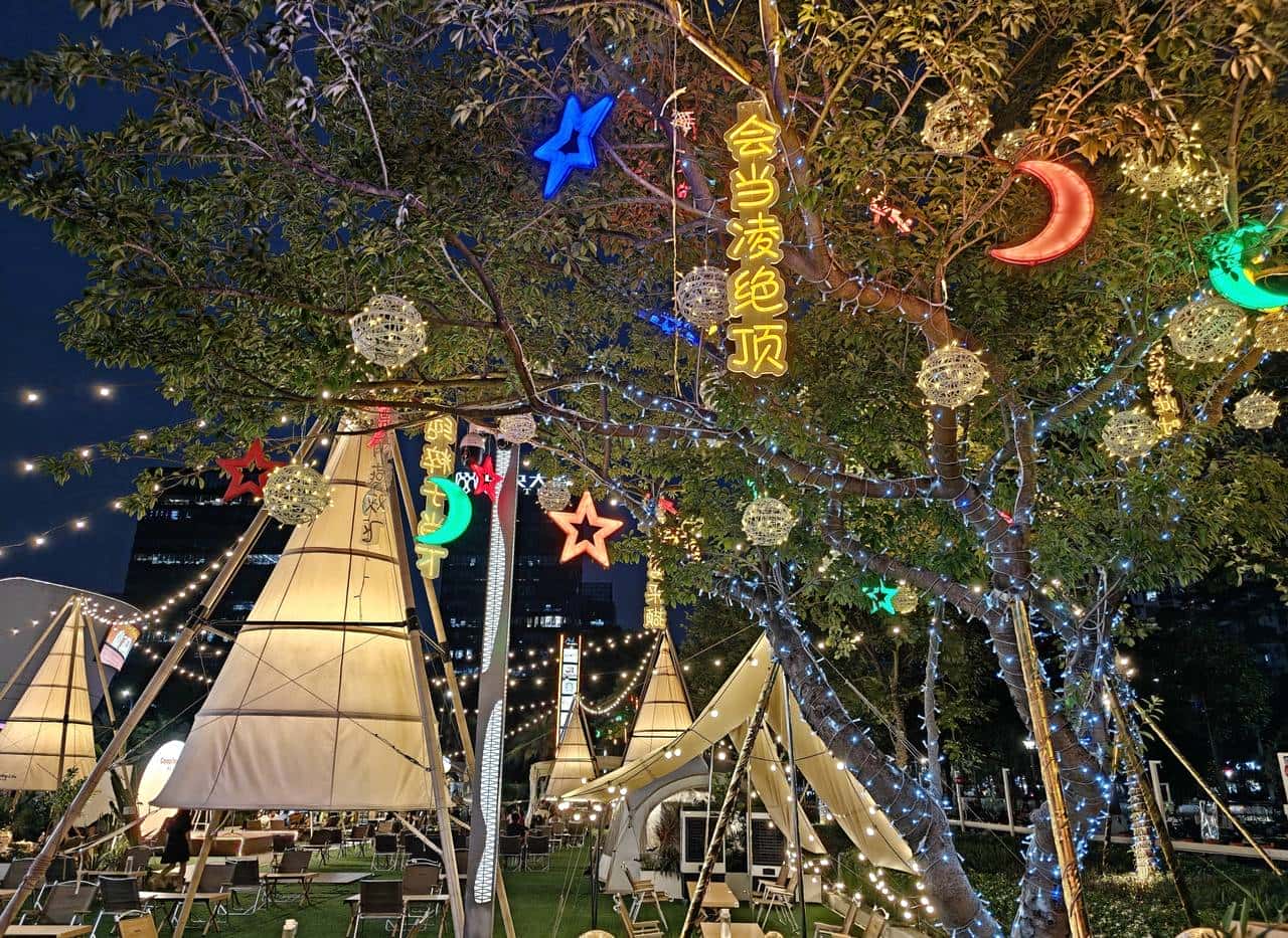 友商承让了，一加13评测：4499元起的骁龙8至尊版+2K屏+潜望长焦