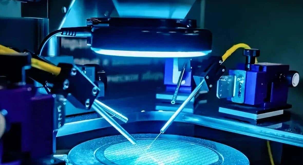 浸润式DUV光刻机之父:中国现有光刻机可制5nm工艺