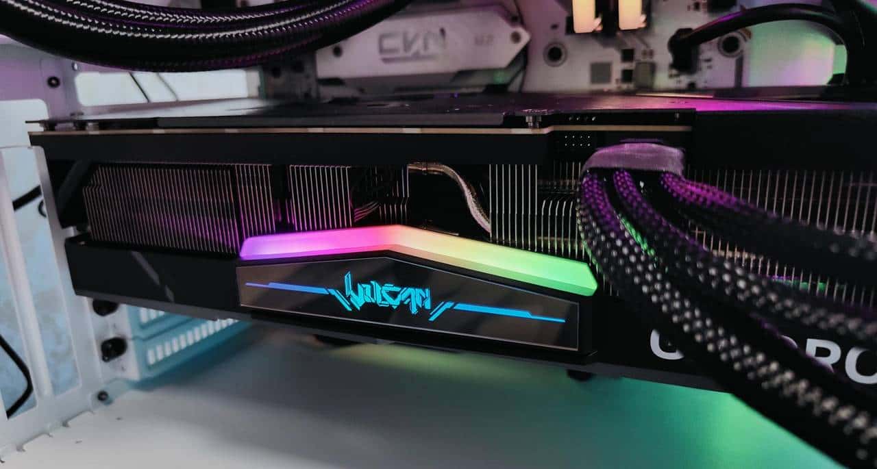 万元装机最优选，2K游戏甜品卡 iGame GeForce RTX 4070 Vulcan OC 首测