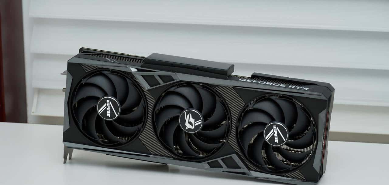 万元装机最优选，2K游戏甜品卡 iGame GeForce RTX 4070 Vulcan OC 首测