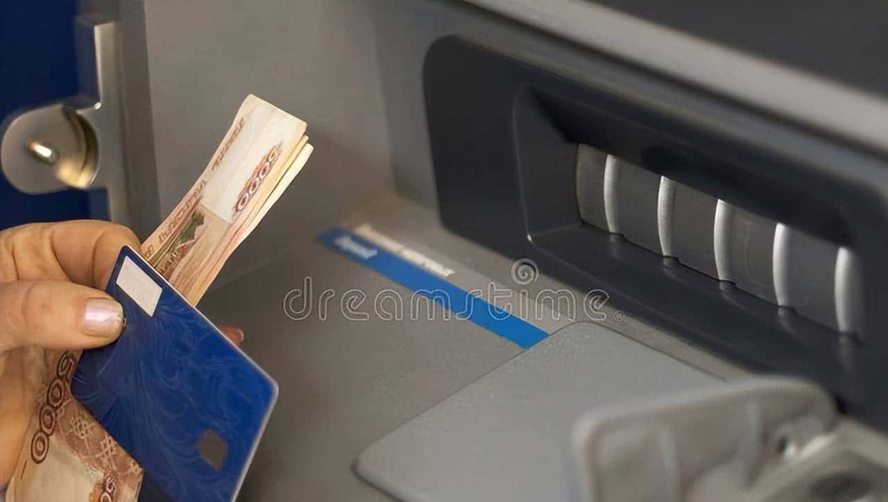 被歹徒劫持的时候反着输入密码就会自动报警吗