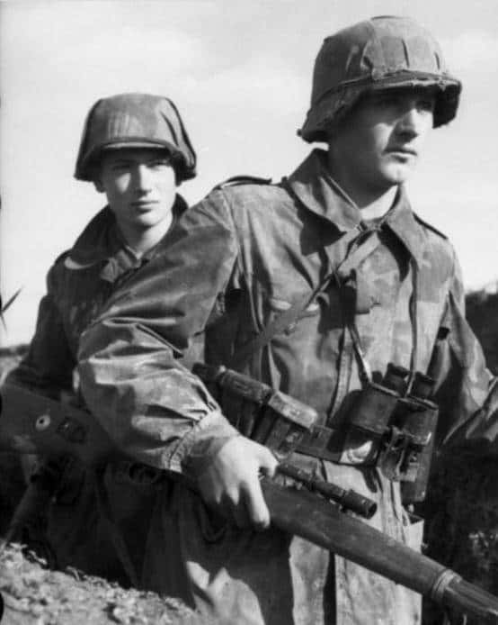 沉默杀手-诺曼底战役中的狙击手对决