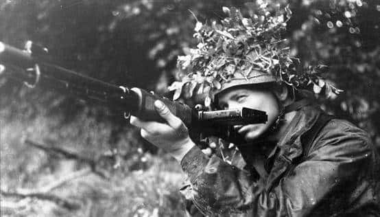 沉默杀手-诺曼底战役中的狙击手对决